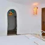 Semesterbostad Clay House *